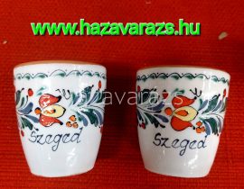 SZEGED FELIRATOS KÉZZEL FESTETT PÁLINKÁSPOHÁR SZÍNES NÉPI MINTÁVAL 1 DB SZEGED FELIRATOS KÉZZEL FESTETT PÁLINKÁSPOHÁR SZÍNES NÉPI MINTÁVAL 1 DB