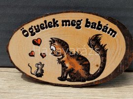 "ÖGYELEK MÖG BABÁM!" KIS EGÉR ÉS A CICA FA HŰTŐMÁGNES
