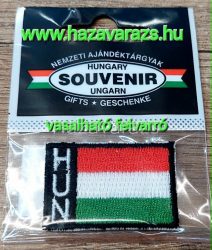 MAGYAR ZÁSZLÓ OLDALT HUN FELIRATTAL KICSI TEXTIL EMBLÉMA  4 X 2,5 CM  VASALHATÓS