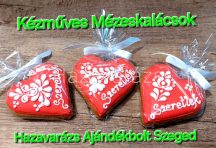 MINI SZÍV MÉZESKALÁCS SZERETLEK FELIRATTAL 1 DB Kb. 5 CM